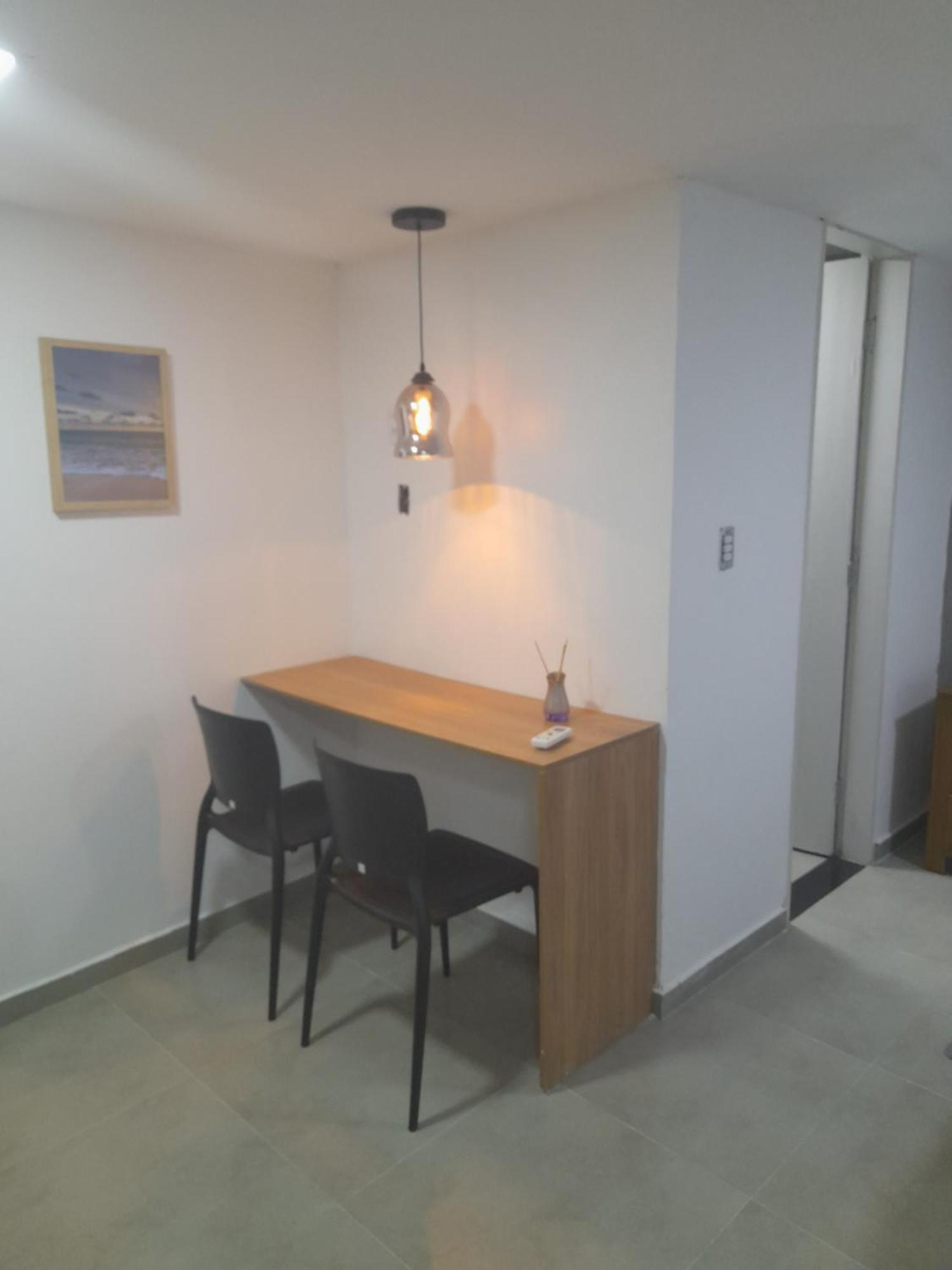 Edf Na Ponta 2qts E Studio Apartamento *